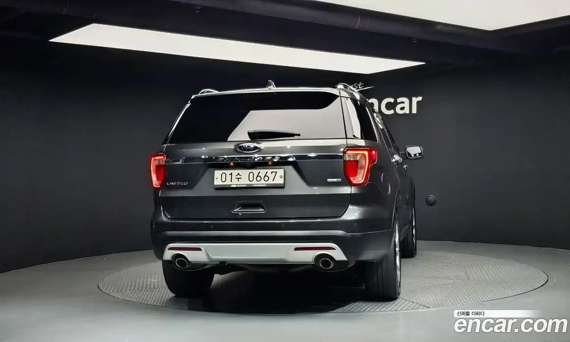 Ford Explorer 2017 2.3 Автомат в Москве № 255685, фото 4