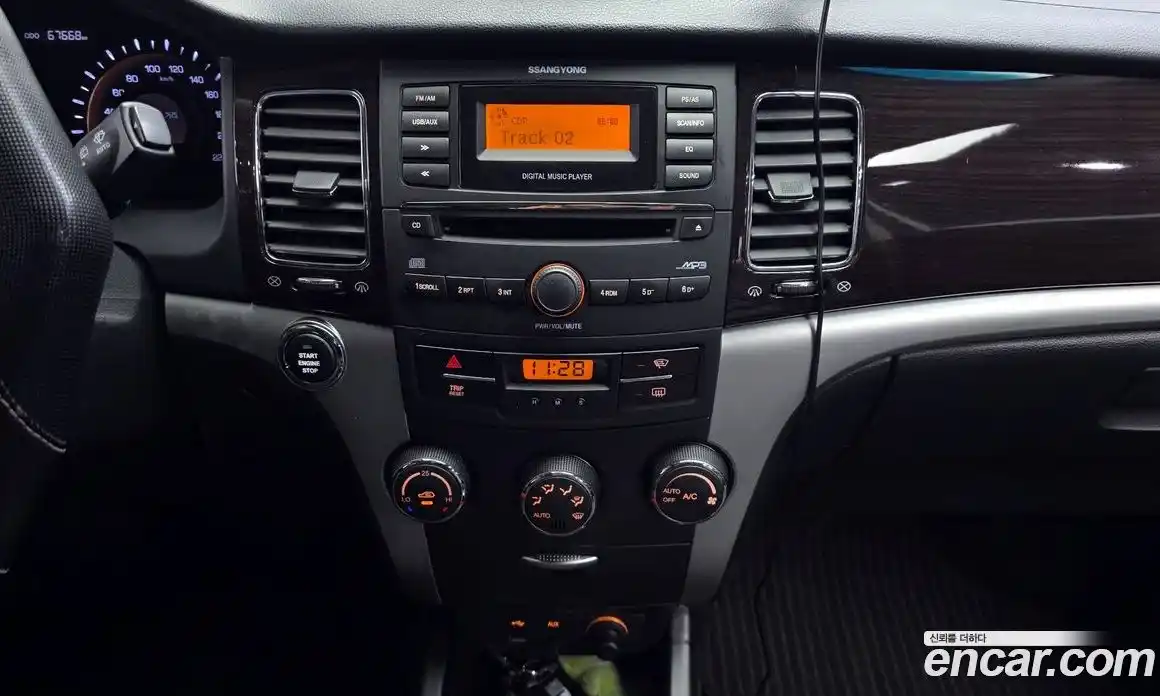 SsangYong Korando 2012 2.0 Автомат в Москве № 31883, фото 15