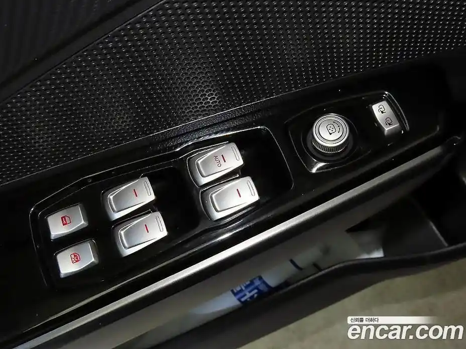 SsangYong TIBOLI 2016 1.6 Автомат в Москве № 324584, фото 14