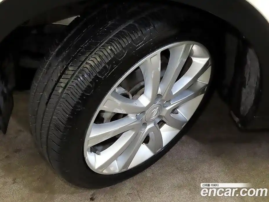 SsangYong TIBOLI 2016 1.6 Автомат в Москве № 324584, фото 20