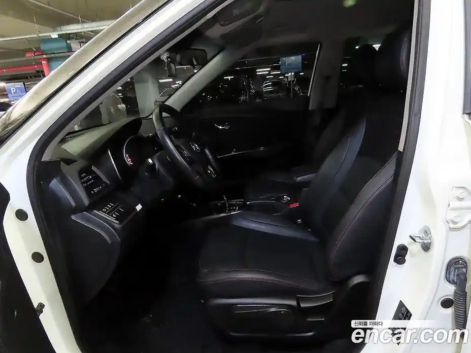 SsangYong TIBOLI 2016 1.6 Автомат в Москве № 324584, фото 6