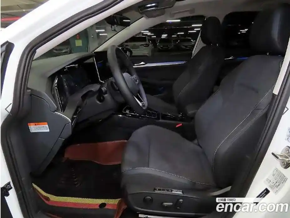 Volkswagen Golf 2025 2.0 Автомат в Москве № 533698, фото 6