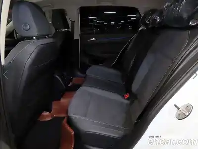 Volkswagen Golf 2025 2.0 Автомат в Москве № 533698, миниатюра 7