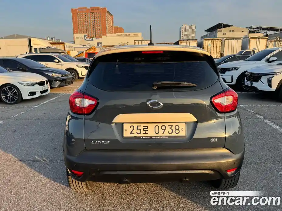 Renault QM3 2016 1.5 Автомат в Москве № 535856, фото 9