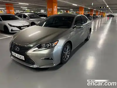 Lexus ES, 2018