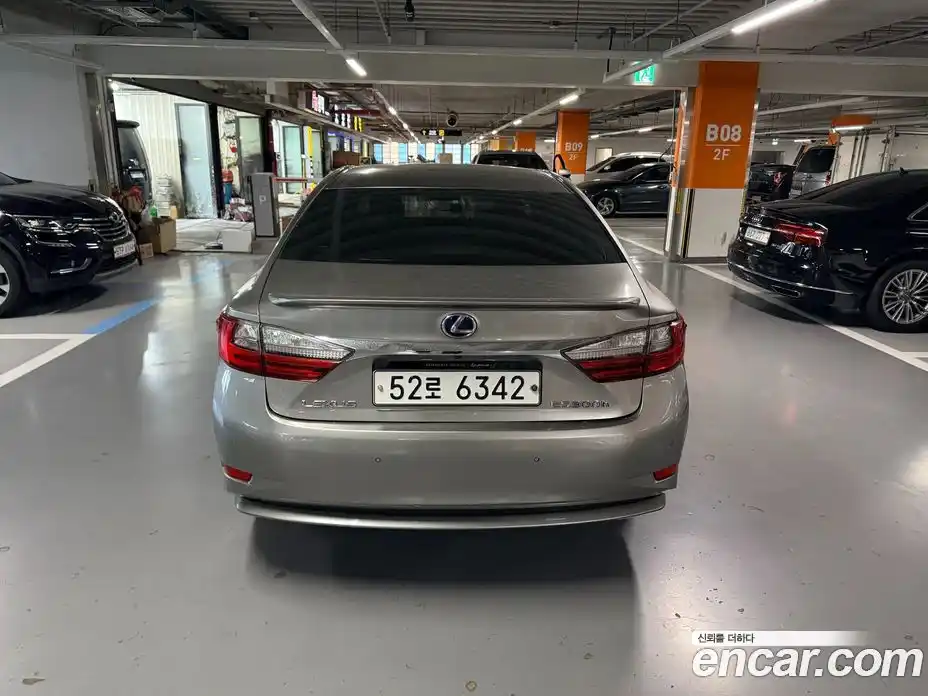 Lexus ES 2018 2.5 Вариатор в Москве № 547158, фото 5