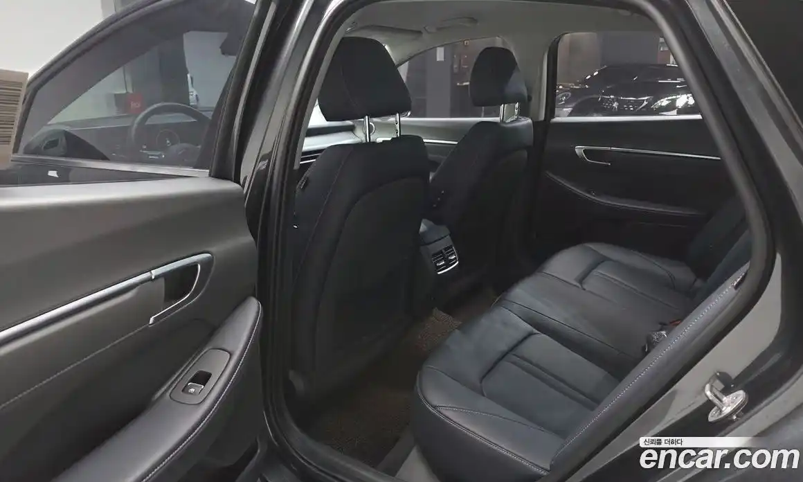 Hyundai Sonata 2024 2.0 Автомат в Москве № 582250, фото 11