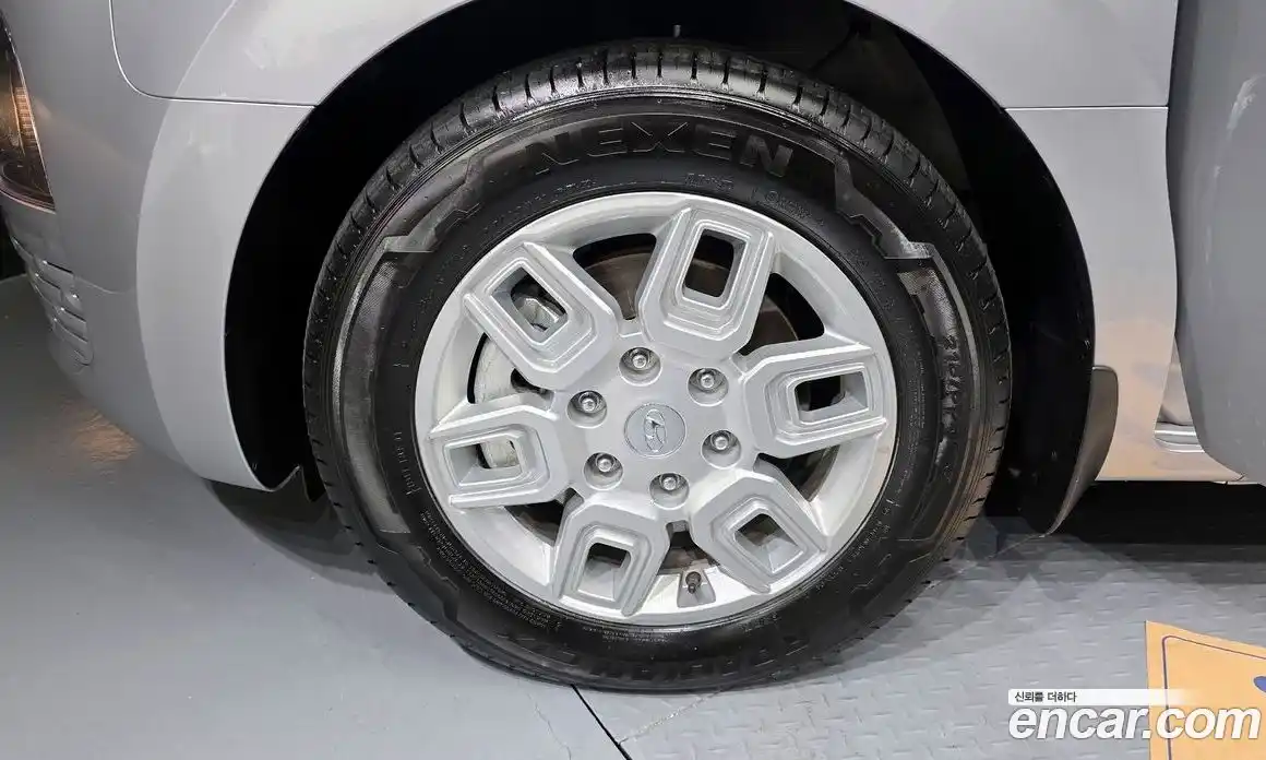 Hyundai Staria 2023 2.2 Автомат в Москве № 582566, фото 5