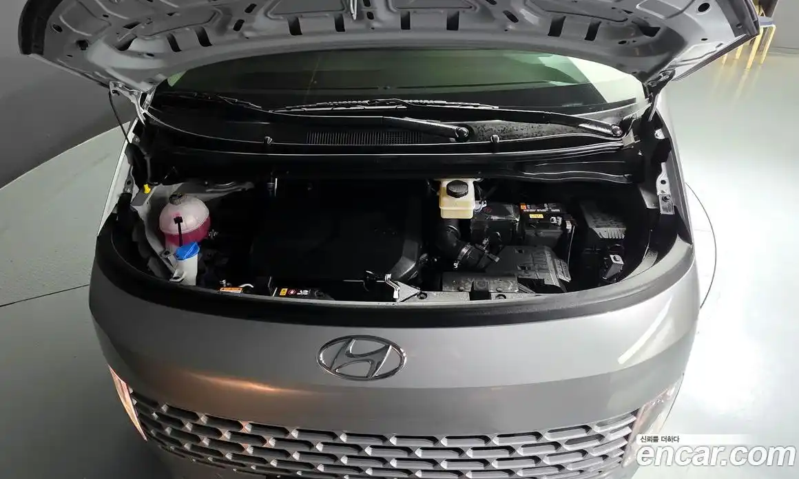 Hyundai Staria 2023 2.2 Автомат в Москве № 582566, фото 6