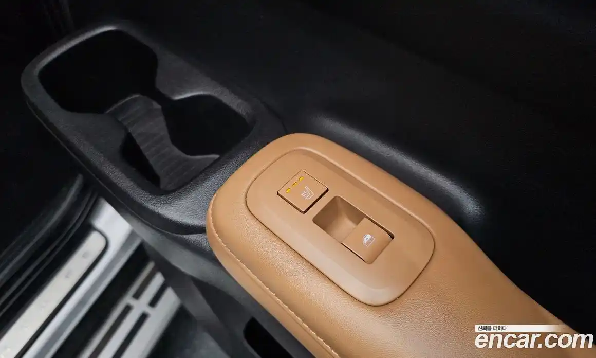 Hyundai Santa Fe 2024 1.6 Автомат в Москве № 582672, фото 19