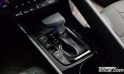 Hyundai Avante 2024 1.6 Автомат в Москве № 582841, миниатюра 9