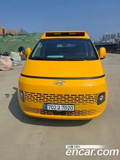 Hyundai Staria, 2024