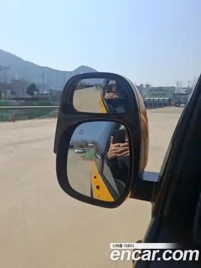 Hyundai Staria 2024 3.5 Автомат в Москве № 583052, миниатюра 11