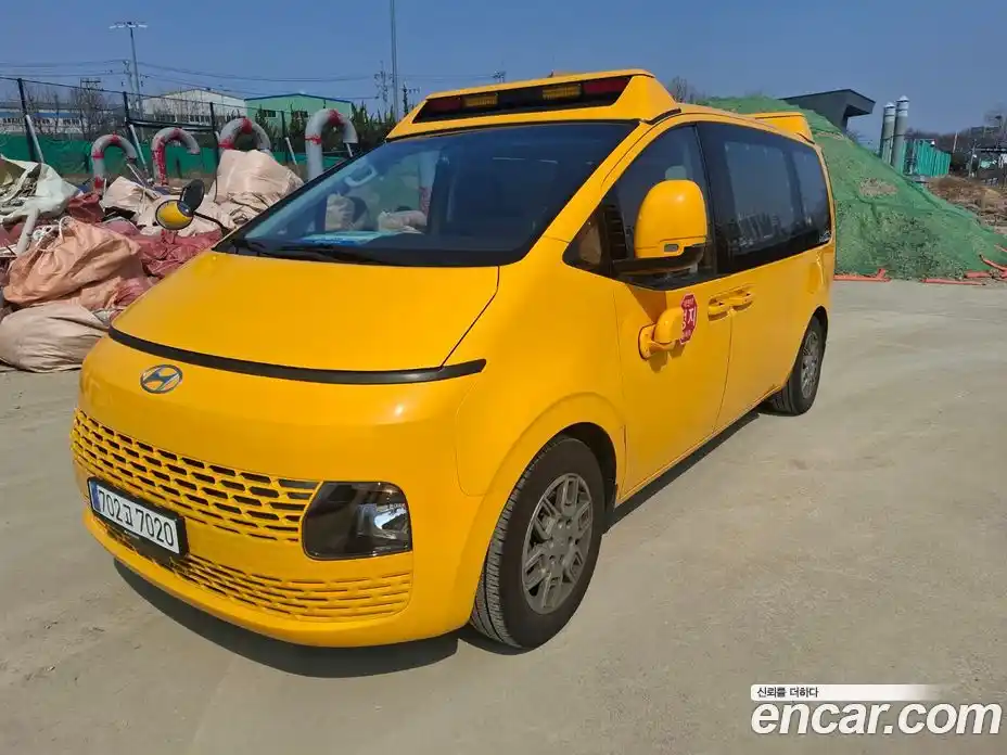 Hyundai Staria 2024 3.5 Автомат в Москве № 583052, фото 6