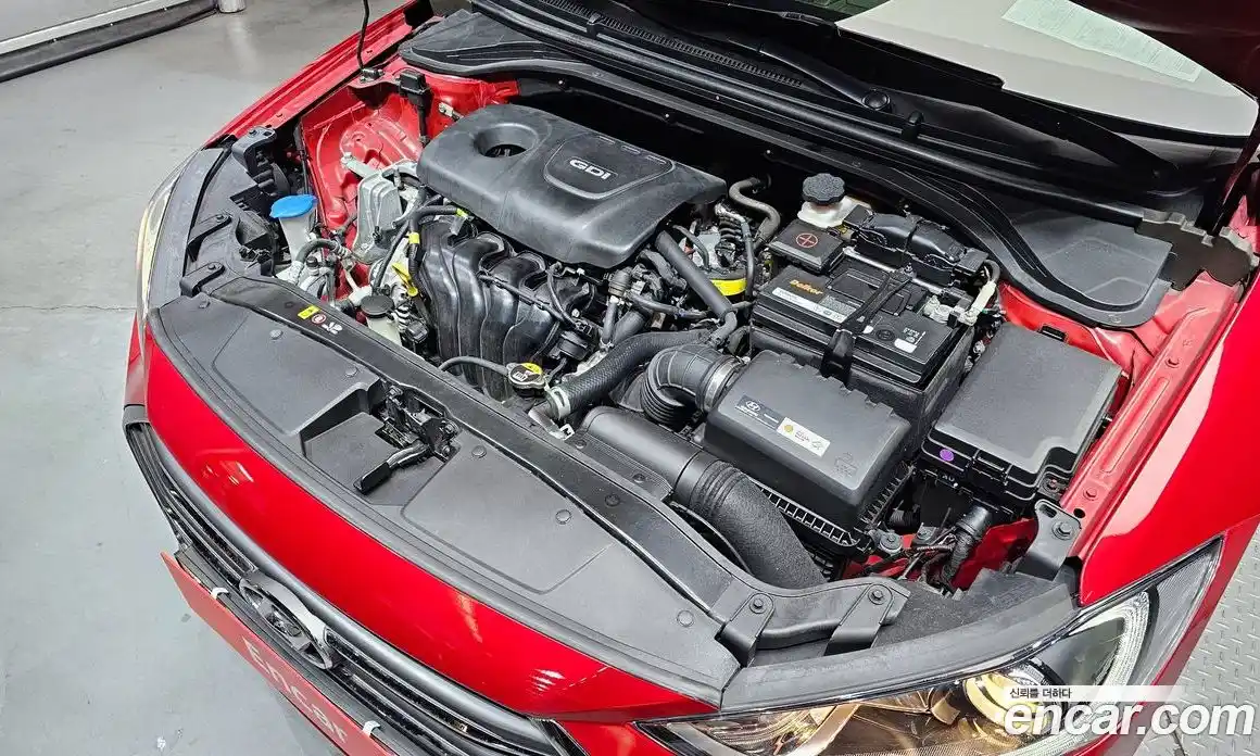 Hyundai Avante 2016 1.6 Автомат в Москве № 583062, фото 6