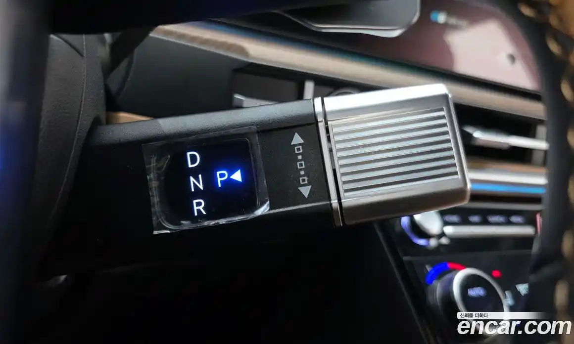 Hyundai Santa Fe 2024 1.6 Автомат в Москве № 583140, фото 8