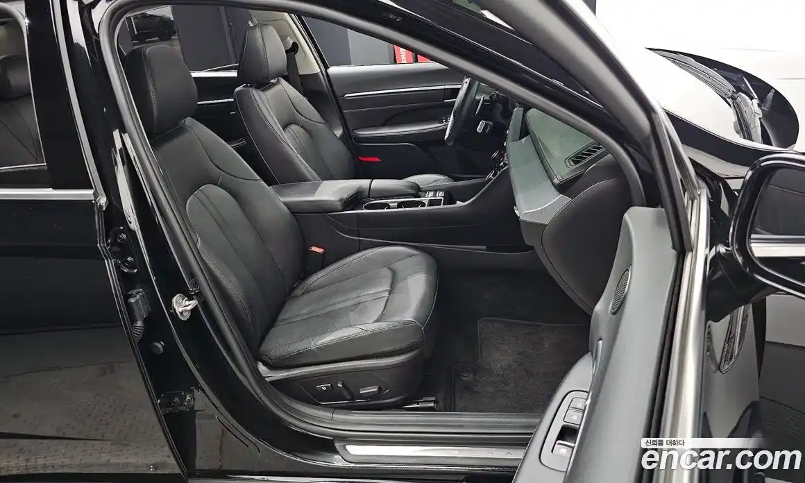 Hyundai Sonata 2024 2.0 Автомат в Москве № 583428, фото 12