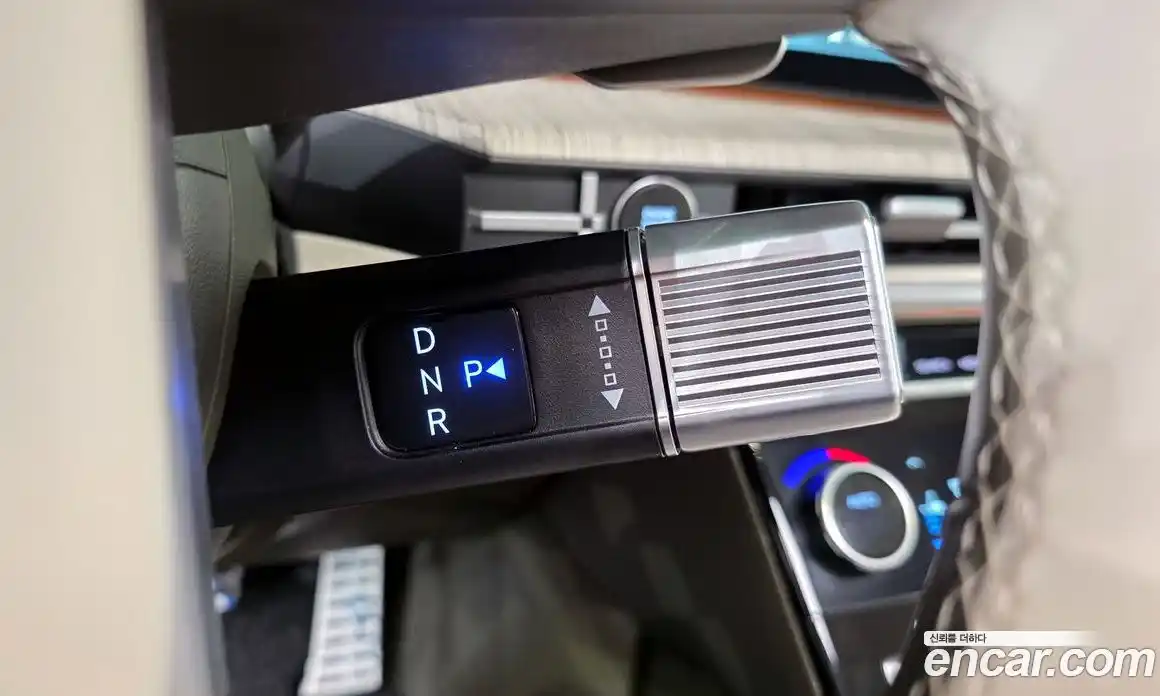 Hyundai Santa Fe 2024 1.6 Автомат в Москве № 583490, фото 9