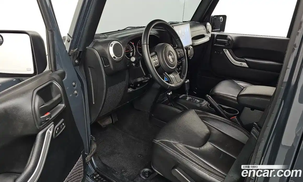 Jeep Wrangler 2017 3.6 Автомат в Москве № 584265, фото 10