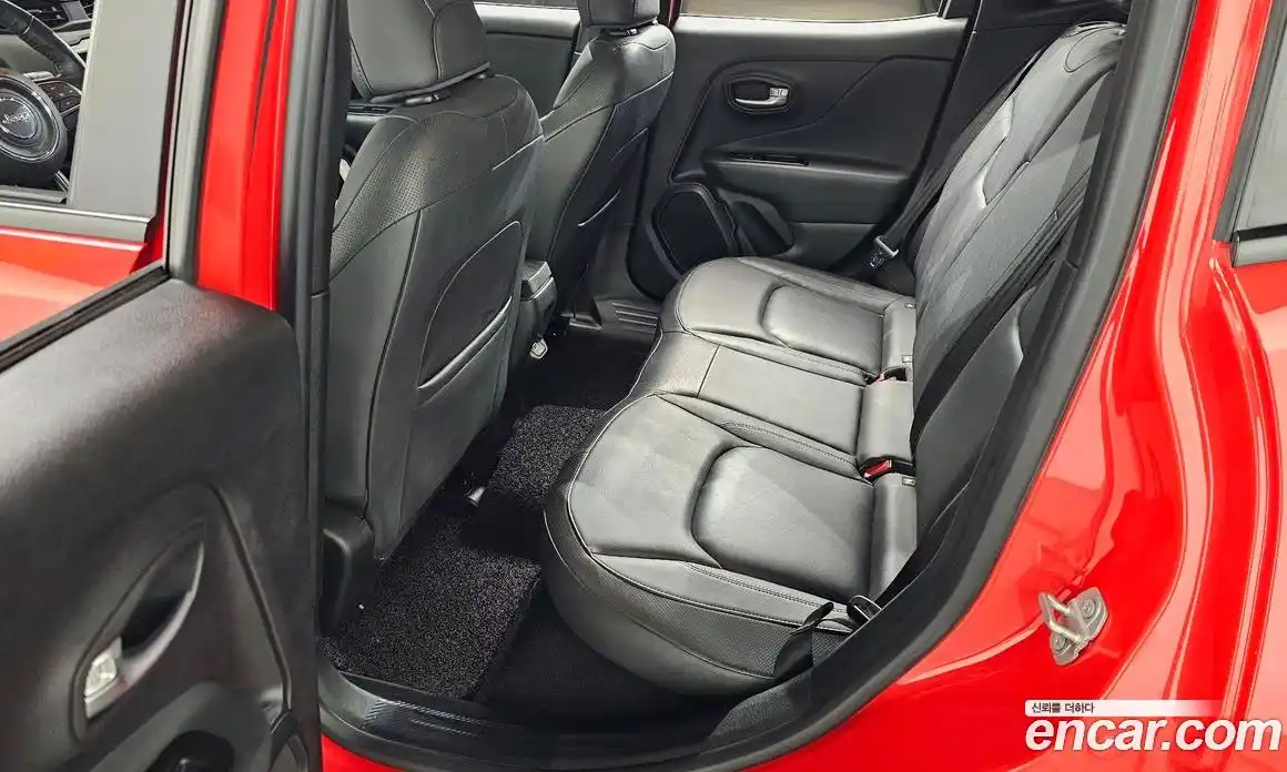 Jeep Renegade 2020 2.4 Автомат в Москве № 584308, фото 12