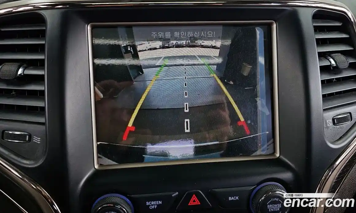 Jeep Cherokee 2016 3.0 Автомат в Москве № 584425, фото 16