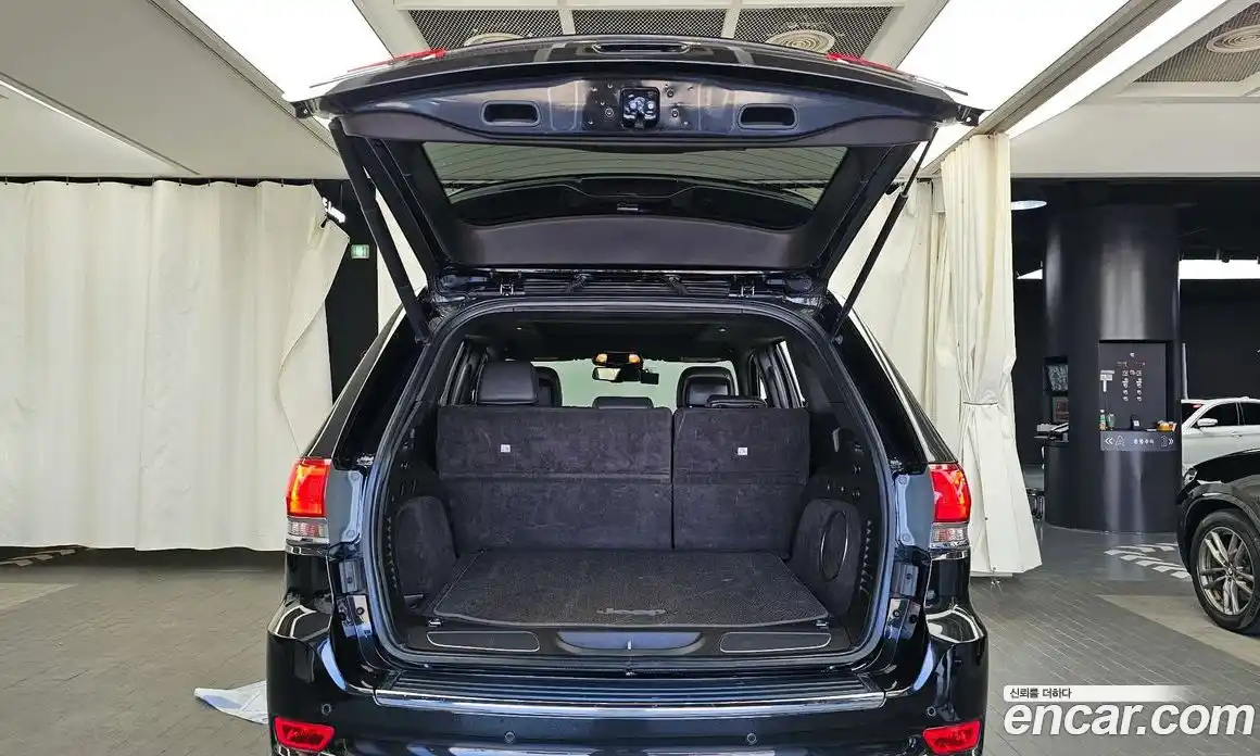 Jeep Cherokee 2016 3.0 Автомат в Москве № 584425, фото 20