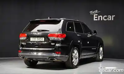 Jeep Cherokee 2016 3.0 Автомат в Москве № 584425, миниатюра 2