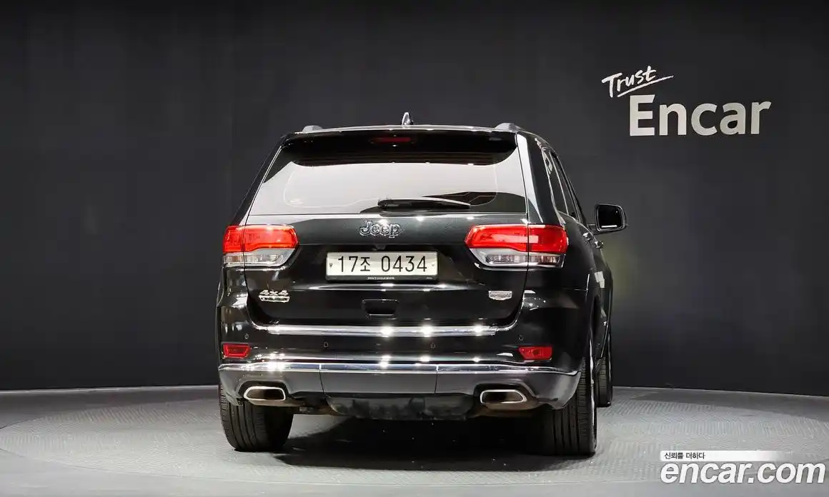 Jeep Cherokee 2016 3.0 Автомат в Москве № 584425, фото 4