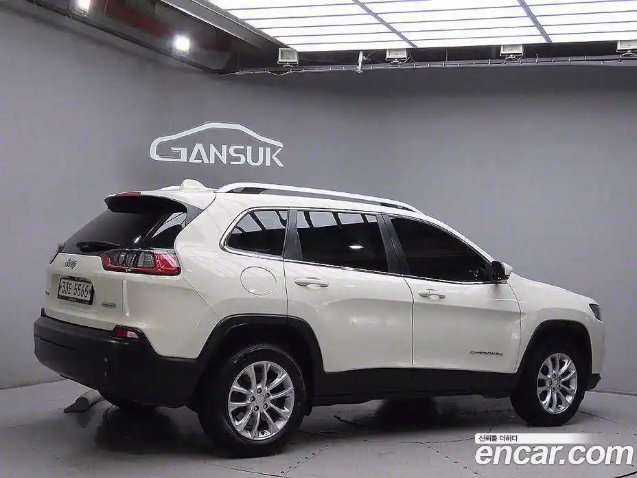 Jeep Cherokee 2019 2.4 Автомат в Москве № 584509, фото 4