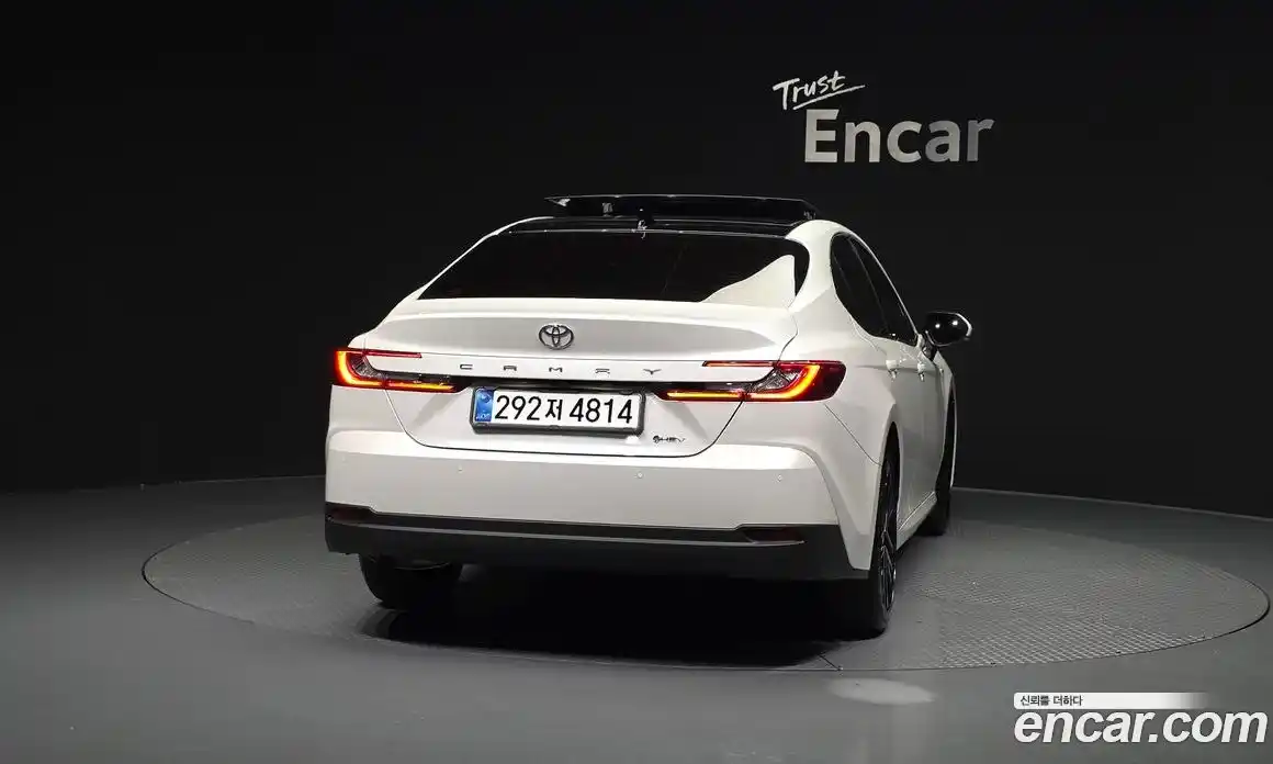 Toyota Camry 2025 2.5 Автомат в Москве № 584553, фото 4