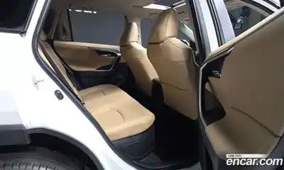 Toyota RAV4 2025 2.5 Автомат в Москве № 584559, миниатюра 12