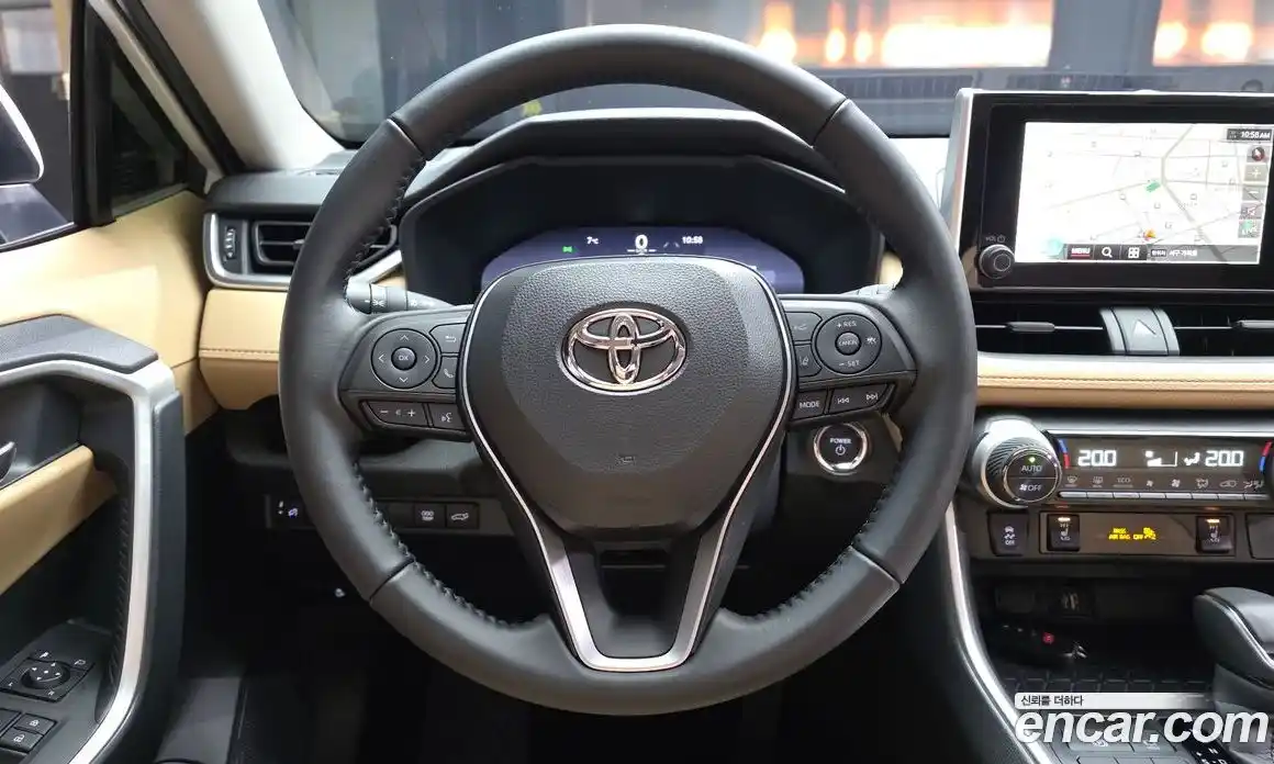 Toyota RAV4 2025 2.5 Автомат в Москве № 584559, фото 13