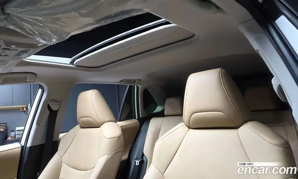 Toyota RAV4 2025 2.5 Автомат в Москве № 584559, фото 19