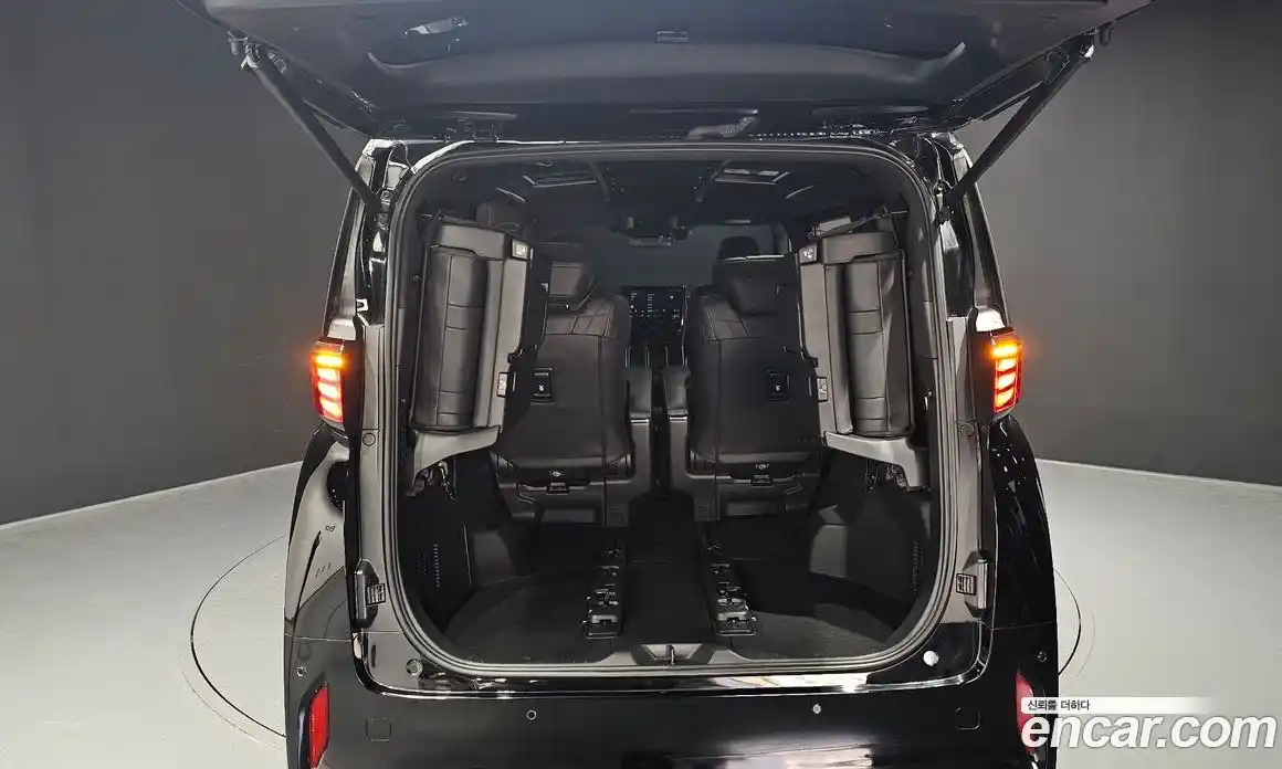 Toyota Alphard 2024 2.5 Автомат в Москве № 584569, фото 20