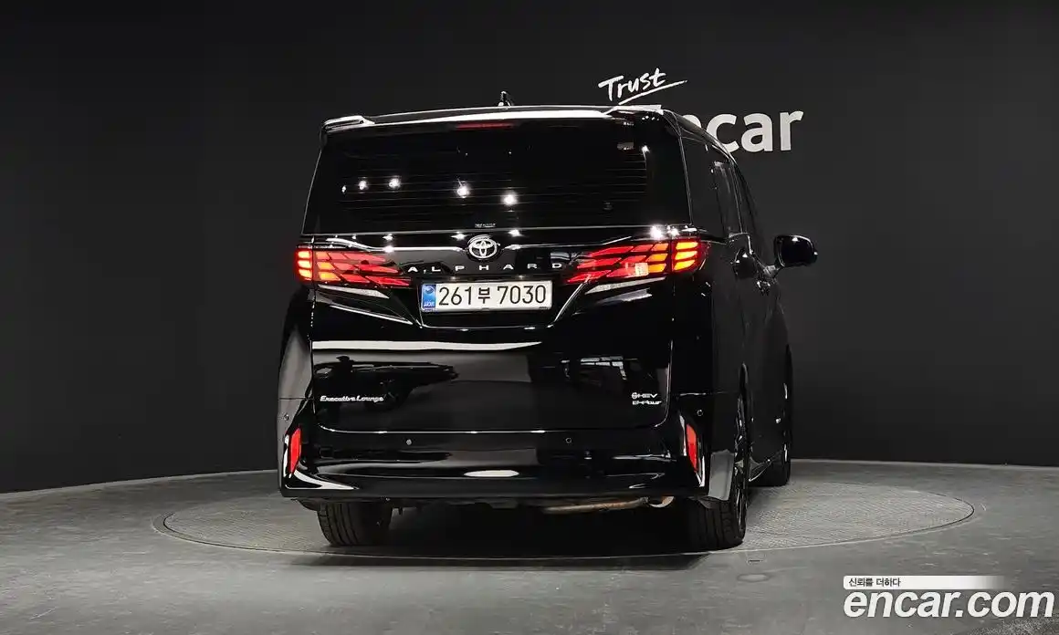 Toyota Alphard 2024 2.5 Автомат в Москве № 584569, фото 4