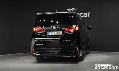 Toyota Alphard 2024 2.5 Автомат в Москве № 584569, миниатюра 4