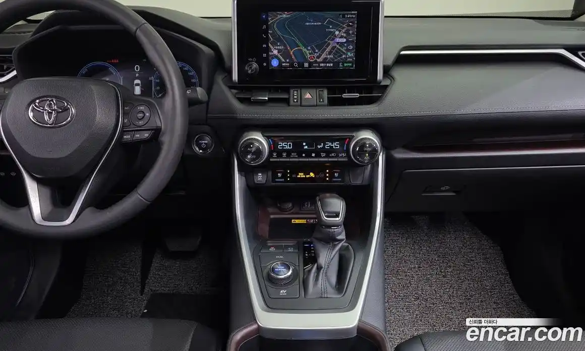 Toyota RAV4 2024 2.5 Автомат в Москве № 584580, фото 15