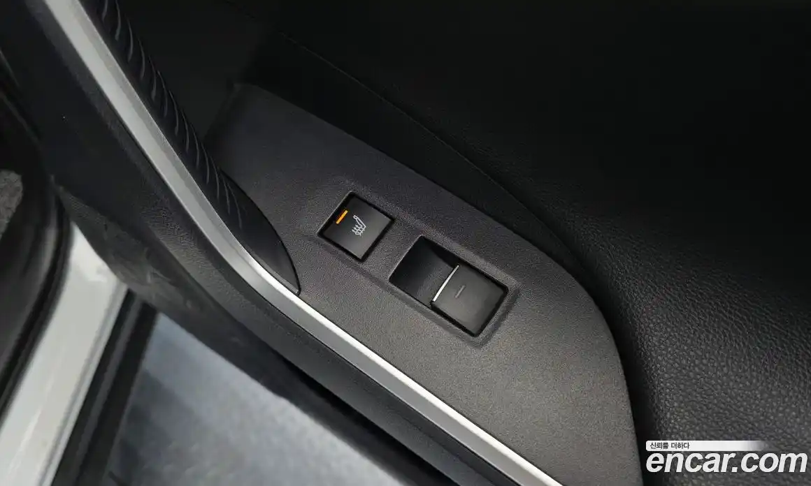 Toyota RAV4 2024 2.5 Автомат в Москве № 584580, фото 18