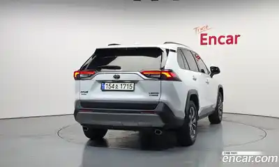 Toyota RAV4 2024 2.5 Автомат в Москве № 584580, миниатюра 4