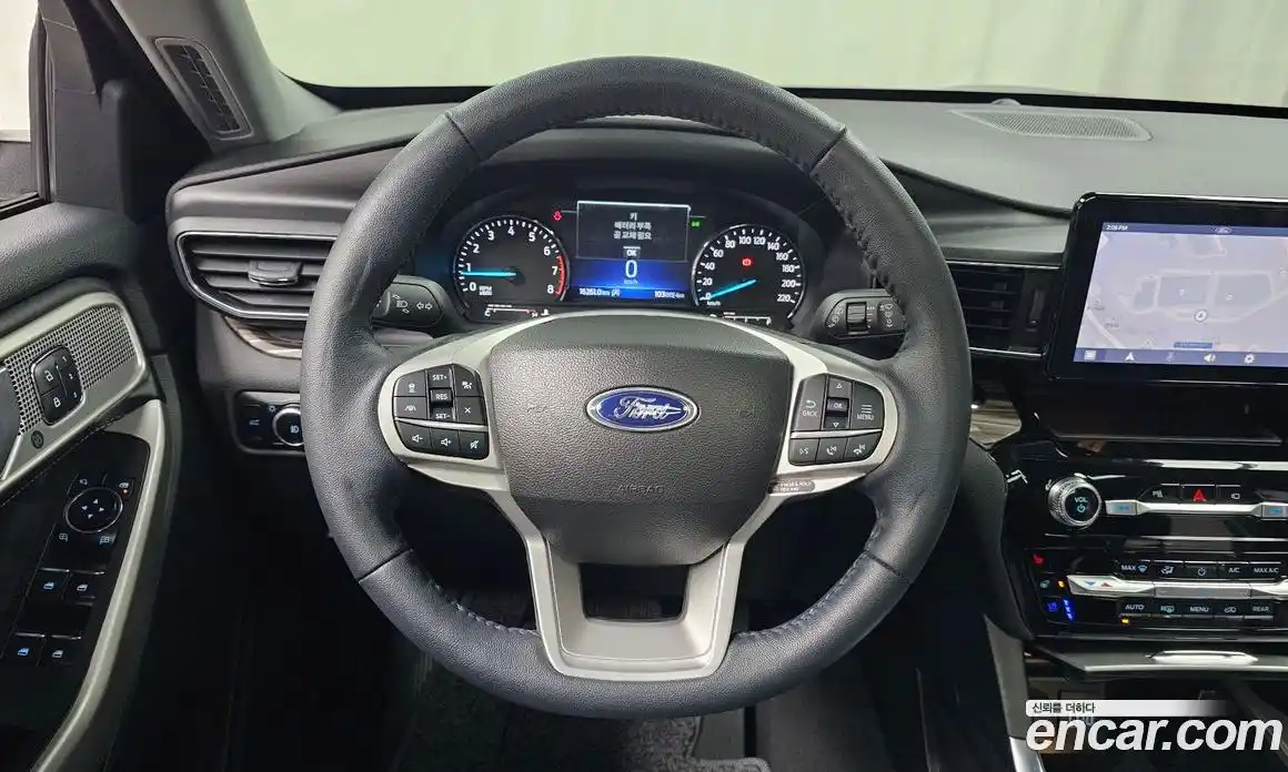 Ford Explorer 2023 2.3 Автомат в Москве № 584791, фото 13