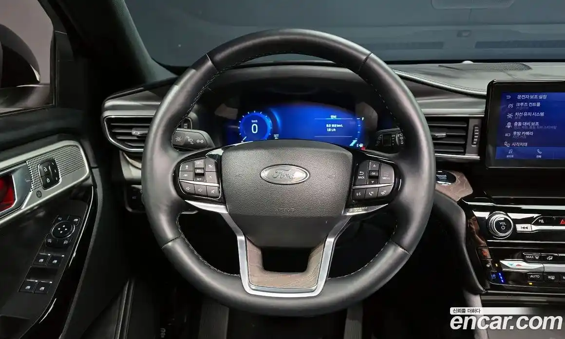 Ford Explorer 2023 3.0 Автомат в Москве № 584817, фото 13