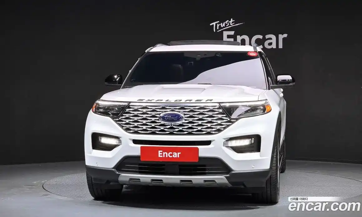 Ford Explorer 2023 3.0 Автомат в Москве № 584817, фото 3