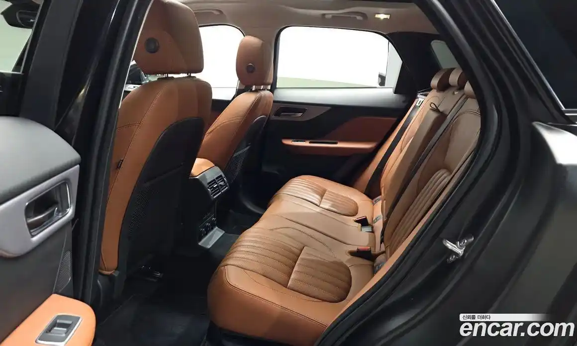 Jaguar F-Pace 2019 2.0 Автомат в Москве № 585310, фото 11