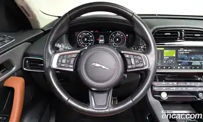Jaguar F-Pace 2019 2.0 Автомат в Москве № 585310, миниатюра 12