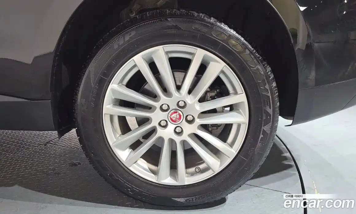 Jaguar F-Pace 2019 2.0 Автомат в Москве № 585310, фото 4