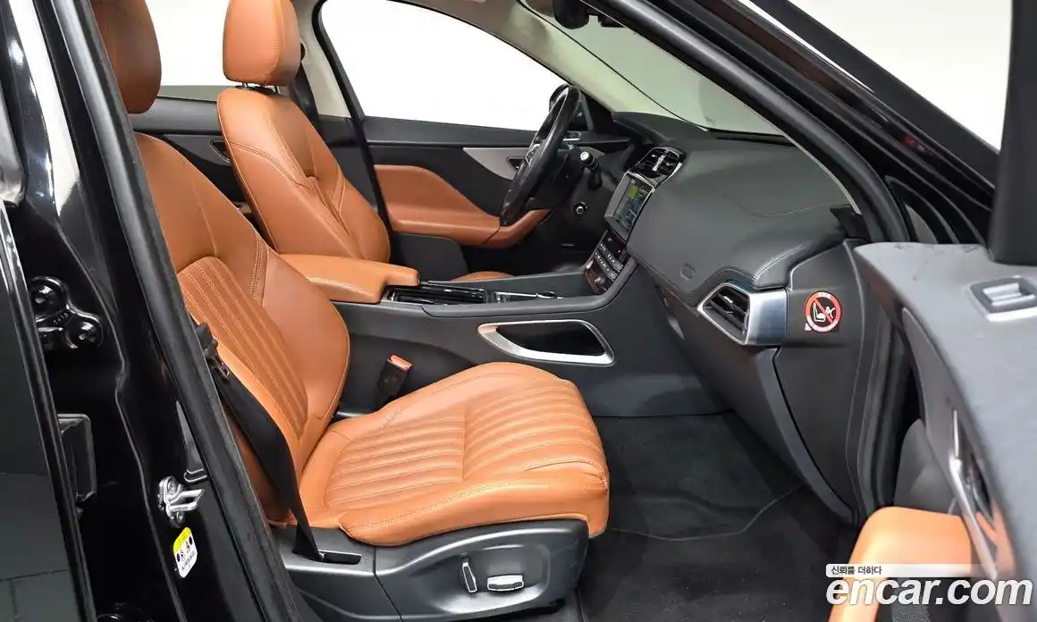 Jaguar F-Pace 2019 2.0 Автомат в Москве № 585310, фото 9