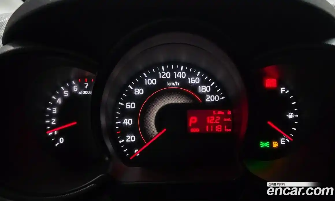 Kia Ray 2018 1.0 Автомат в Москве № 585940, фото 8