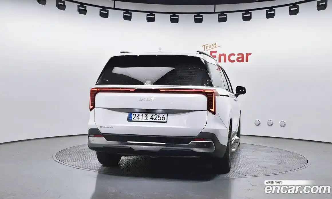 Kia Canival 2025 2.2 Автомат в Москве № 586730, фото 4