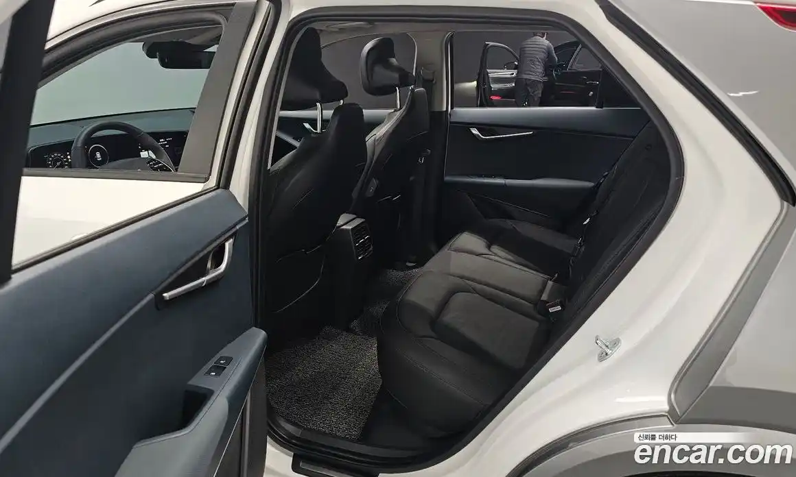 Kia Niro 2024 0.2 Автомат в Москве № 586799, фото 12