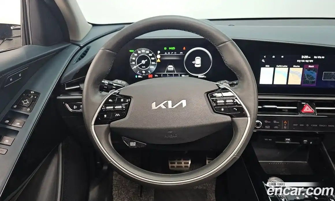 Kia Niro 2024 0.2 Автомат в Москве № 586799, фото 13